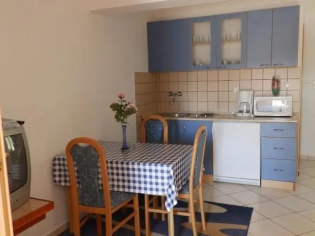 Apartment In Kampor With Sea View, Terrace, Air Conditioning, Wi-Fi