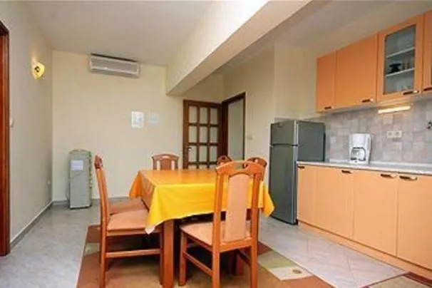 Apartment In Kampor With Sea View, Terrace, Air Conditioning, Wi-Fi
